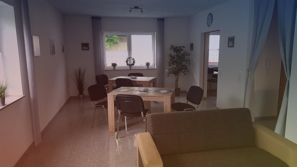 Herschweiler-PettersheimHaus-Bernhard-Hpアパートメント エクステリア 写真